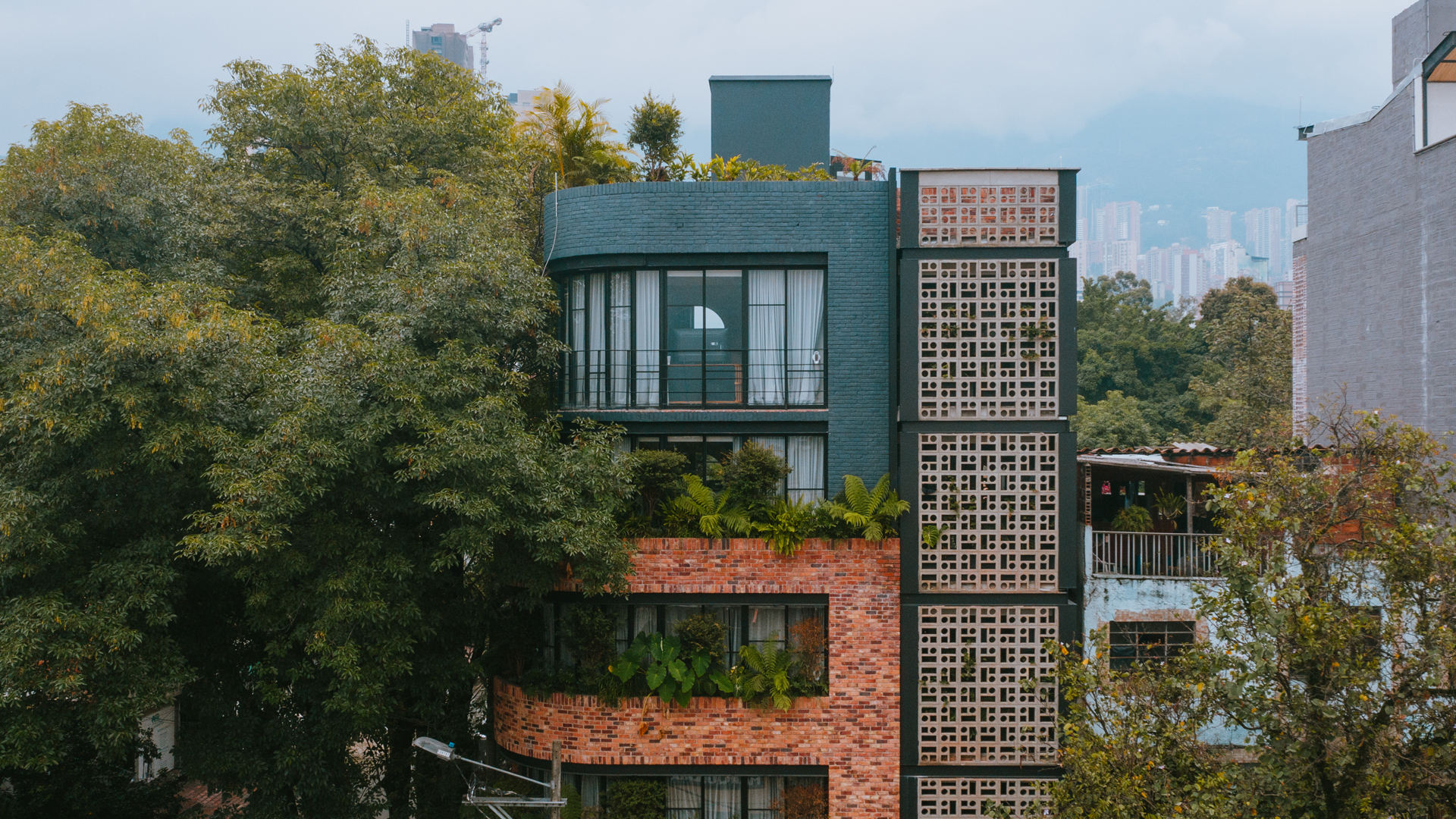 Edificio Nómada Edificio Nómada